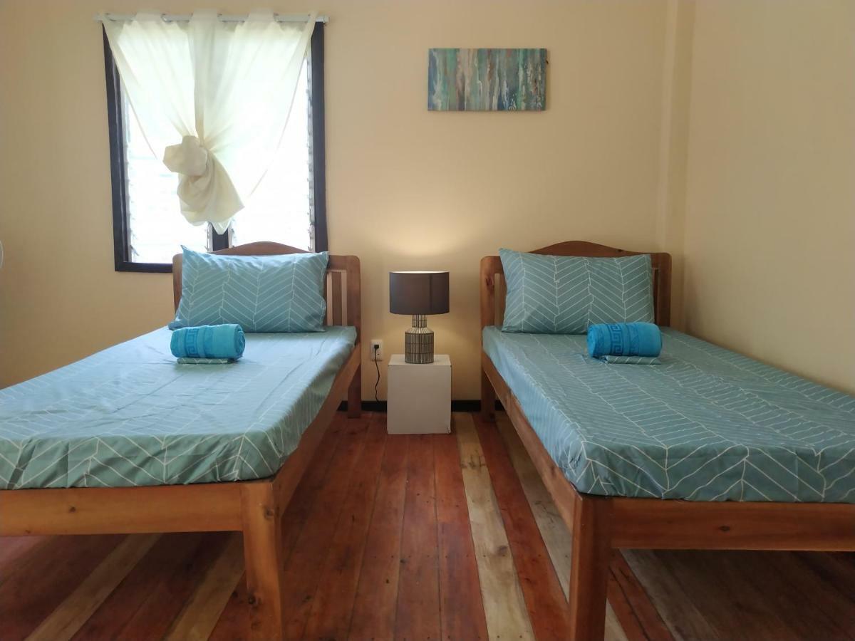 Nelmann'S Nipa Huts Hotel San Vicente  Luaran gambar